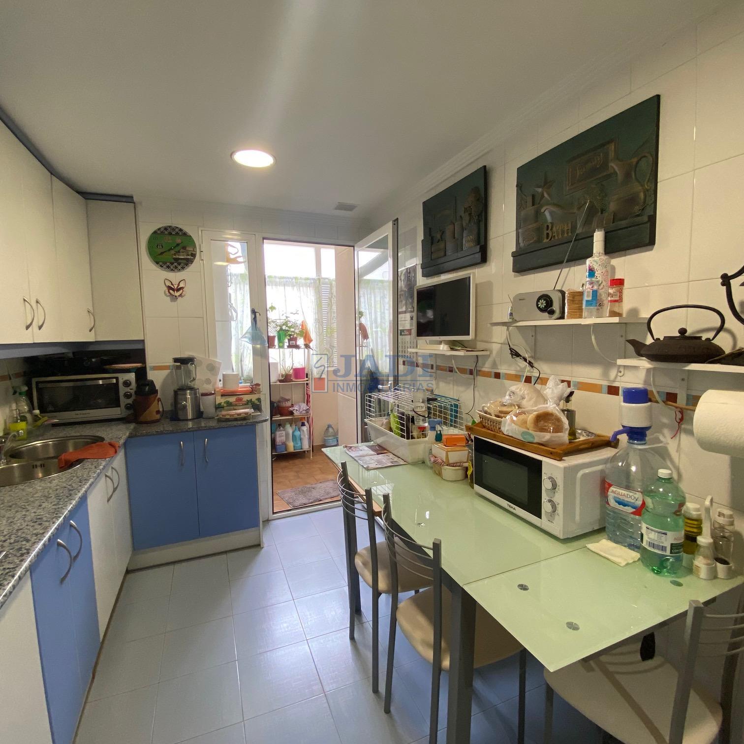 For sale of penthouse in Valdepeñas