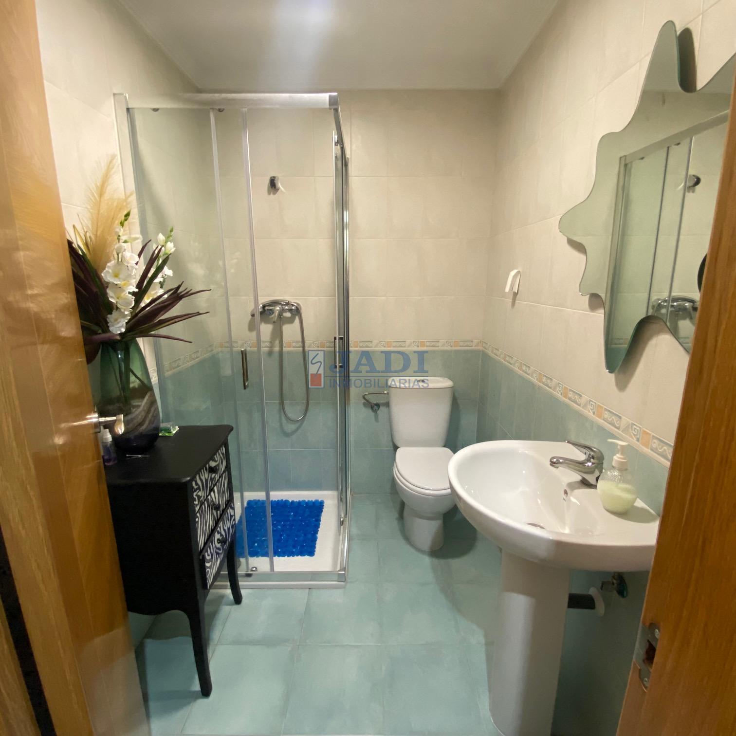 For sale of penthouse in Valdepeñas