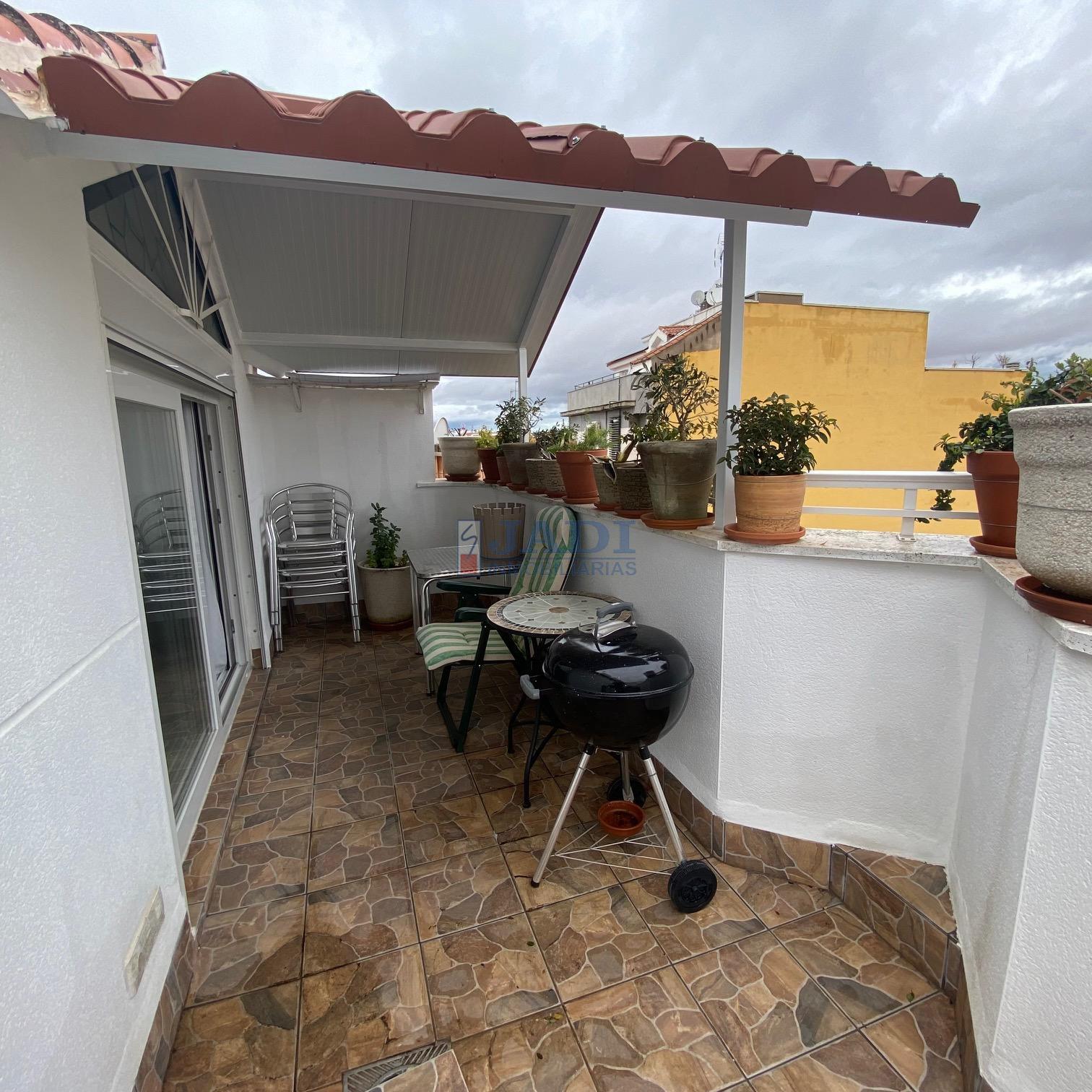 For sale of penthouse in Valdepeñas