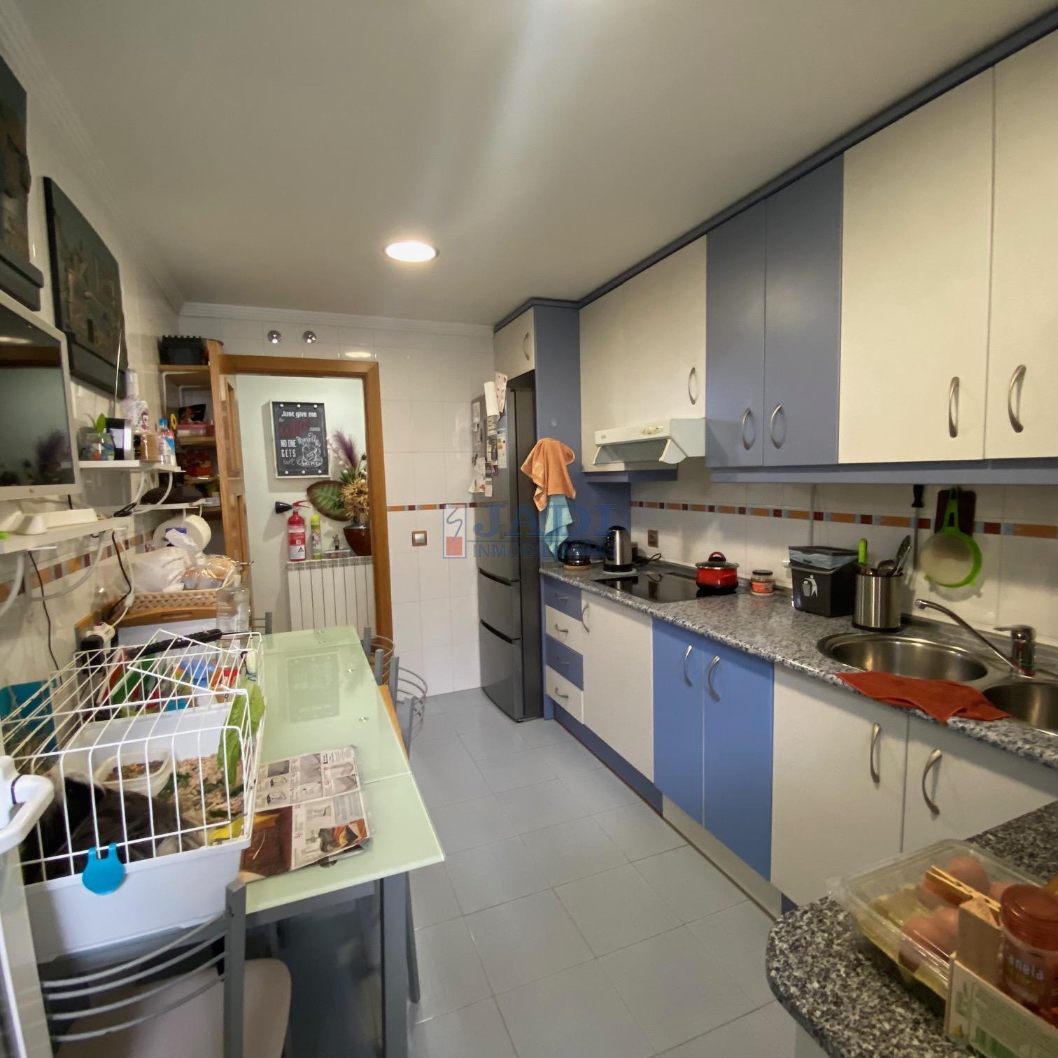 For sale of penthouse in Valdepeñas