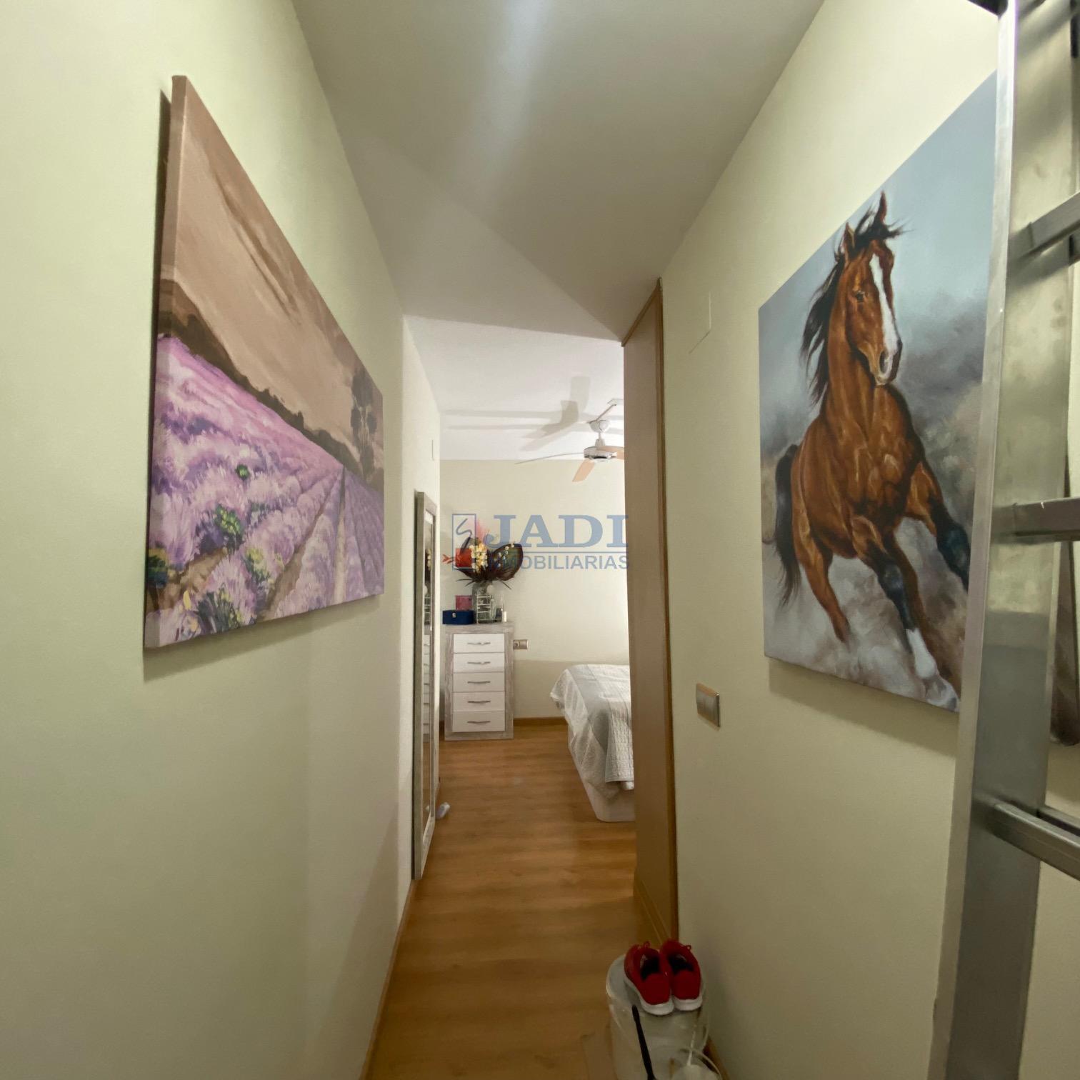 For sale of penthouse in Valdepeñas