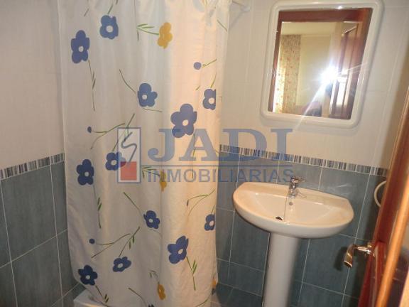 For sale of apartment in Valdepeñas