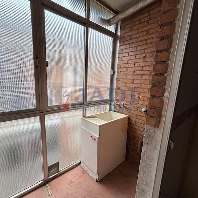 For sale of flat in Valdepeñas