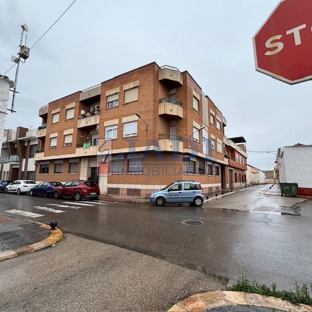 For sale of flat in Valdepeñas