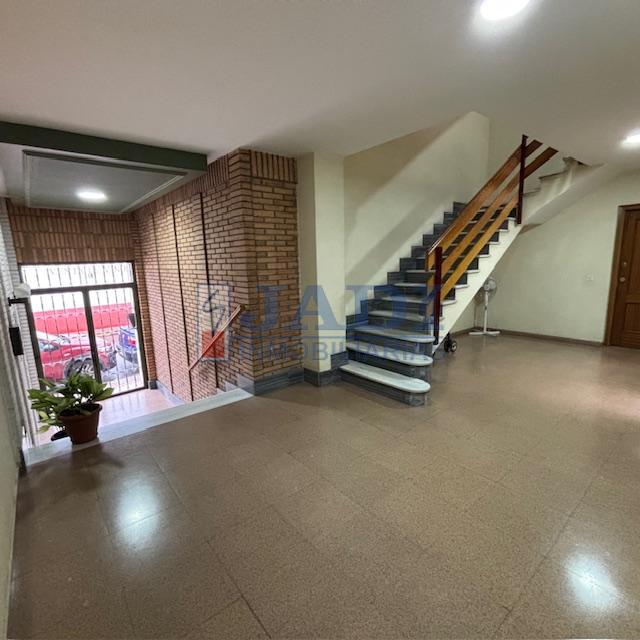 For sale of flat in Valdepeñas