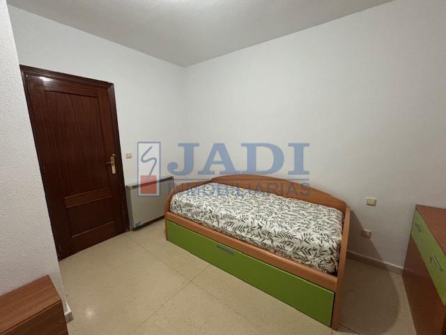 For rent of flat in Valdepeñas