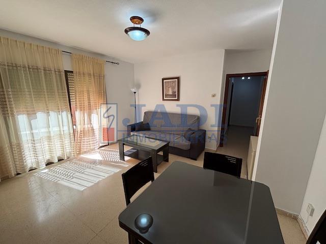 For rent of flat in Valdepeñas