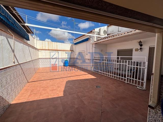Venta de casa en Valdepeñas