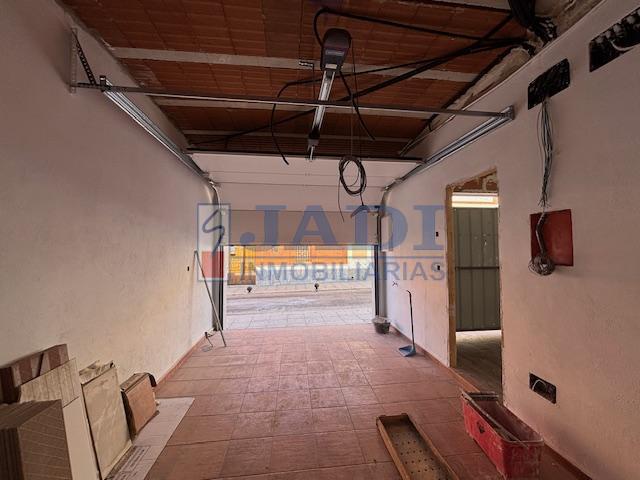 For sale of house in Valdepeñas