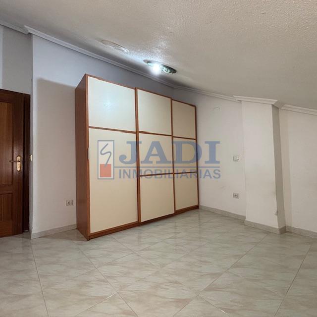 Vente de auvent dans Valdepeñas