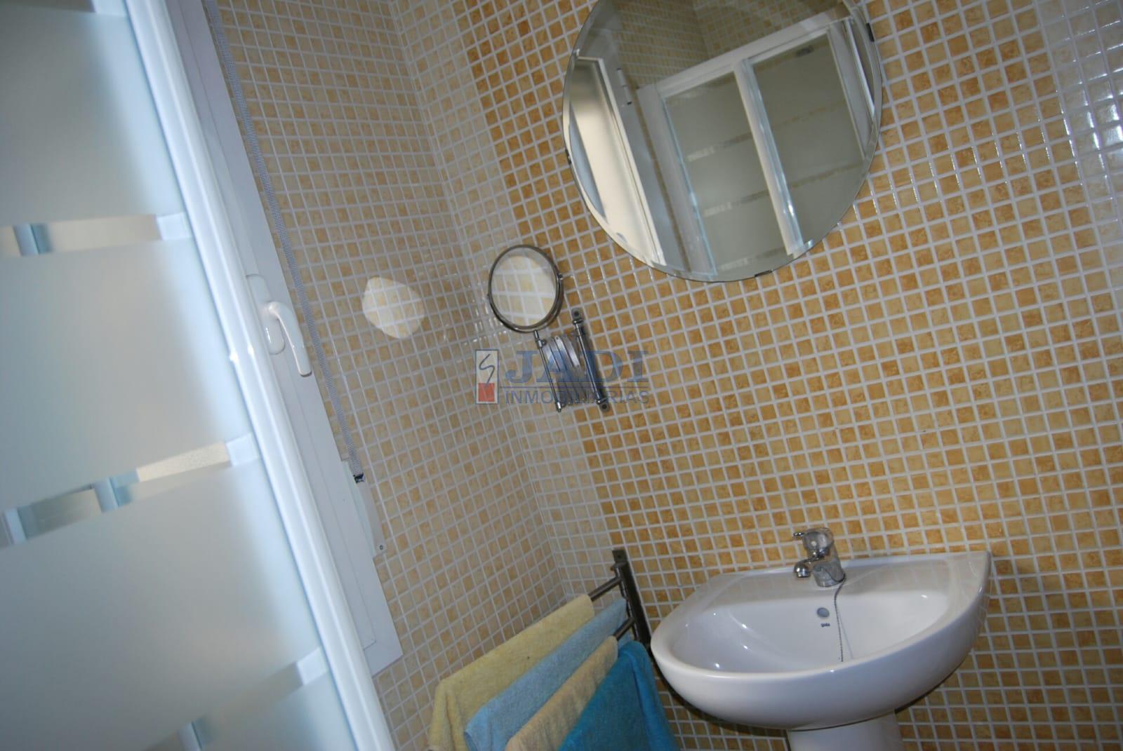 For sale of flat in Valdepeñas