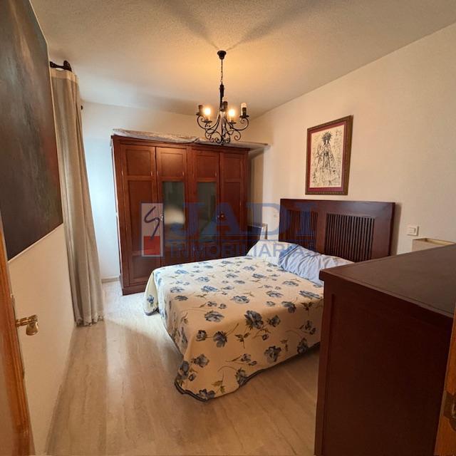 For sale of penthouse in Valdepeñas