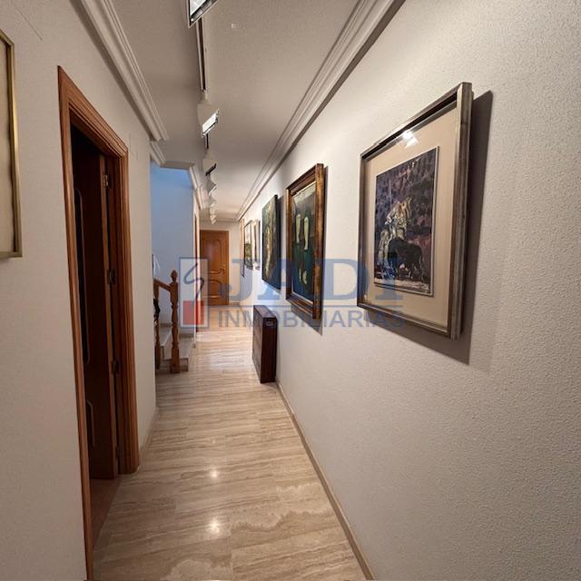 For sale of penthouse in Valdepeñas