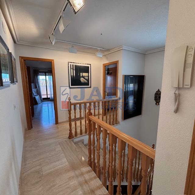 For sale of penthouse in Valdepeñas