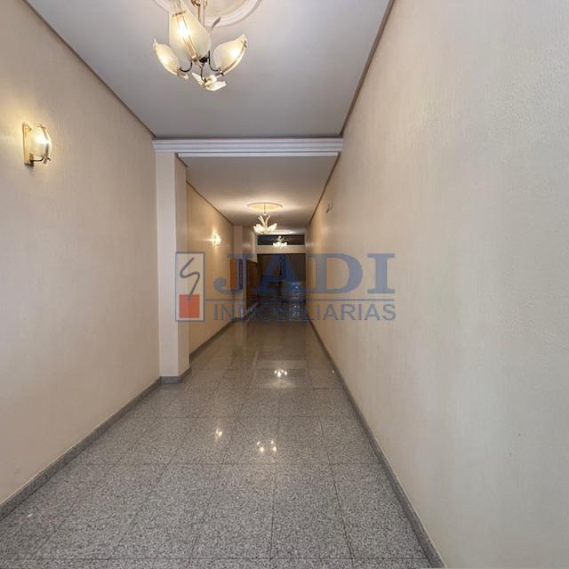 For sale of penthouse in Valdepeñas