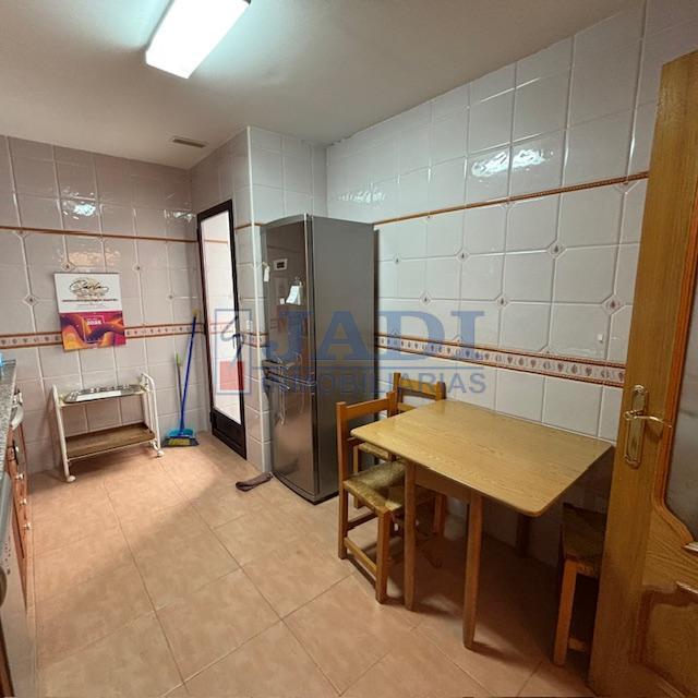 For sale of penthouse in Valdepeñas