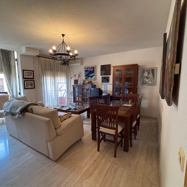 For sale of penthouse in Valdepeñas