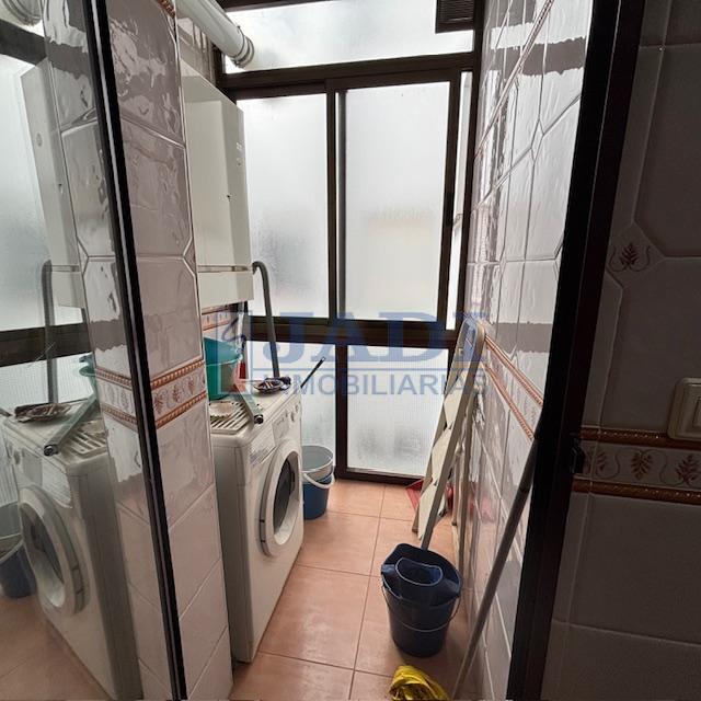 For sale of penthouse in Valdepeñas