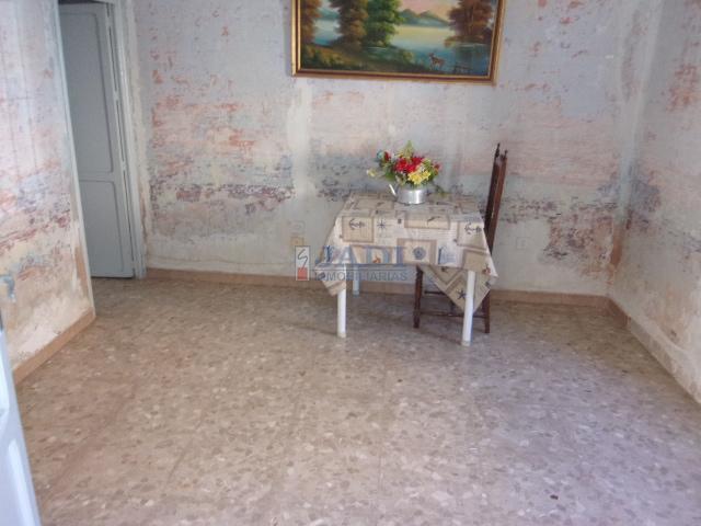 Venta de casa en Valdepeñas