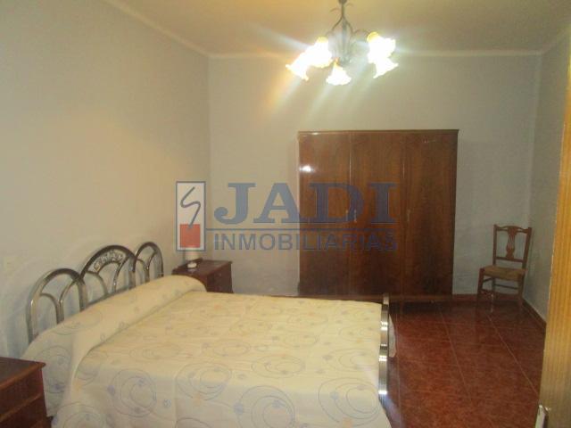 Venta de casa en Valdepeñas