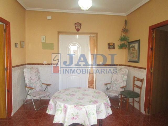 Venta de casa en Valdepeñas
