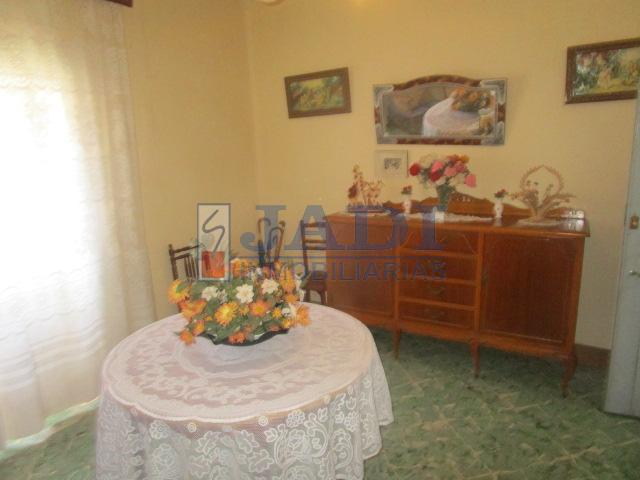 Venta de casa en Valdepeñas