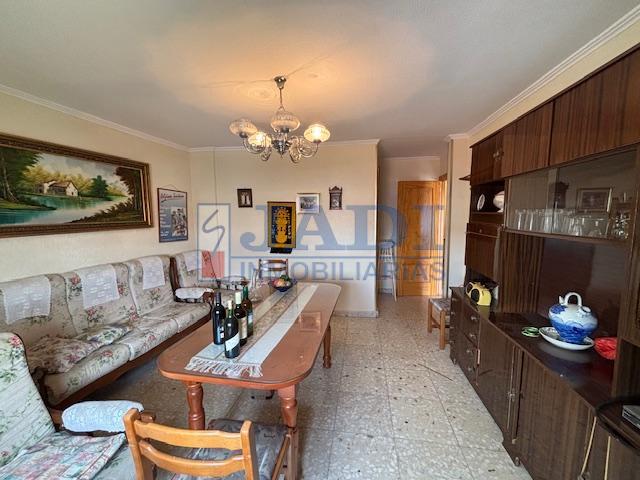 Venta de piso en Valdepeñas