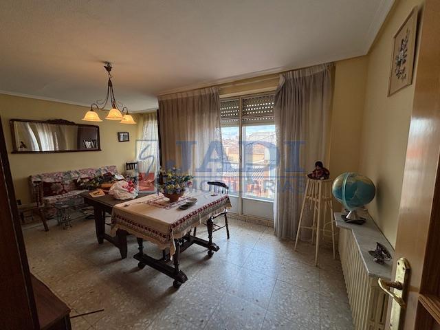 Venta de piso en Valdepeñas