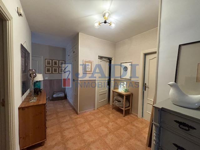For sale of flat in Valdepeñas
