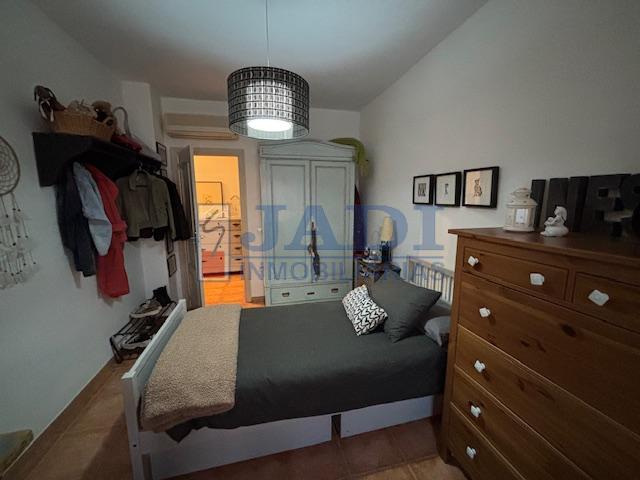 For sale of flat in Valdepeñas