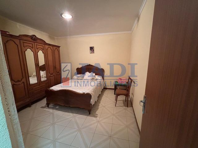 Venta de casa en Valdepeñas