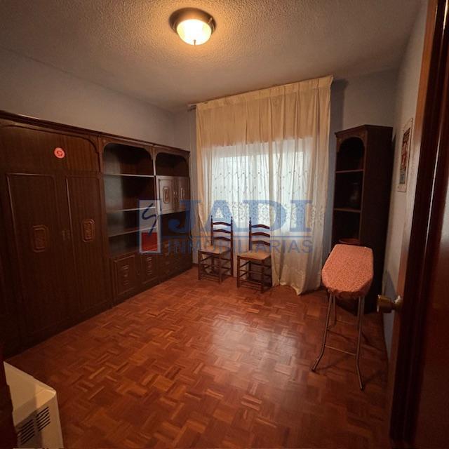 For rent of flat in Valdepeñas