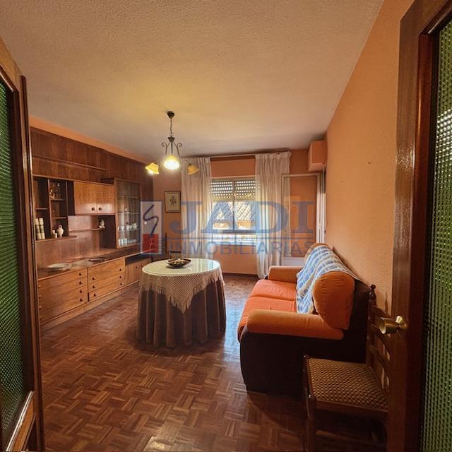 For rent of flat in Valdepeñas