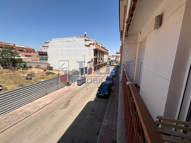 For rent of flat in Valdepeñas