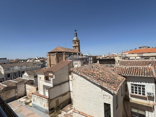 Venta de piso en Valdepeñas