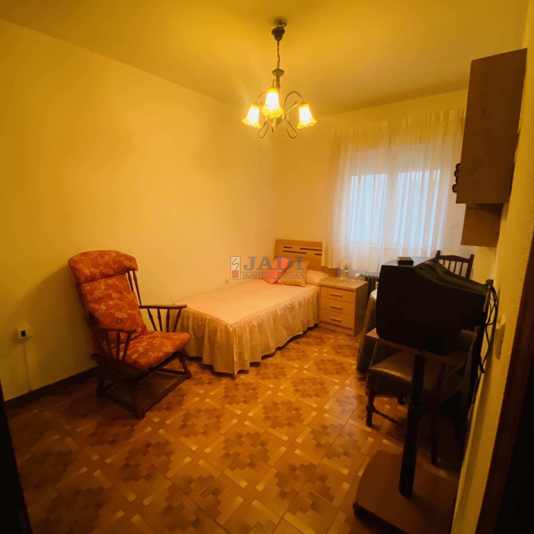 Venta de piso en Valdepeñas