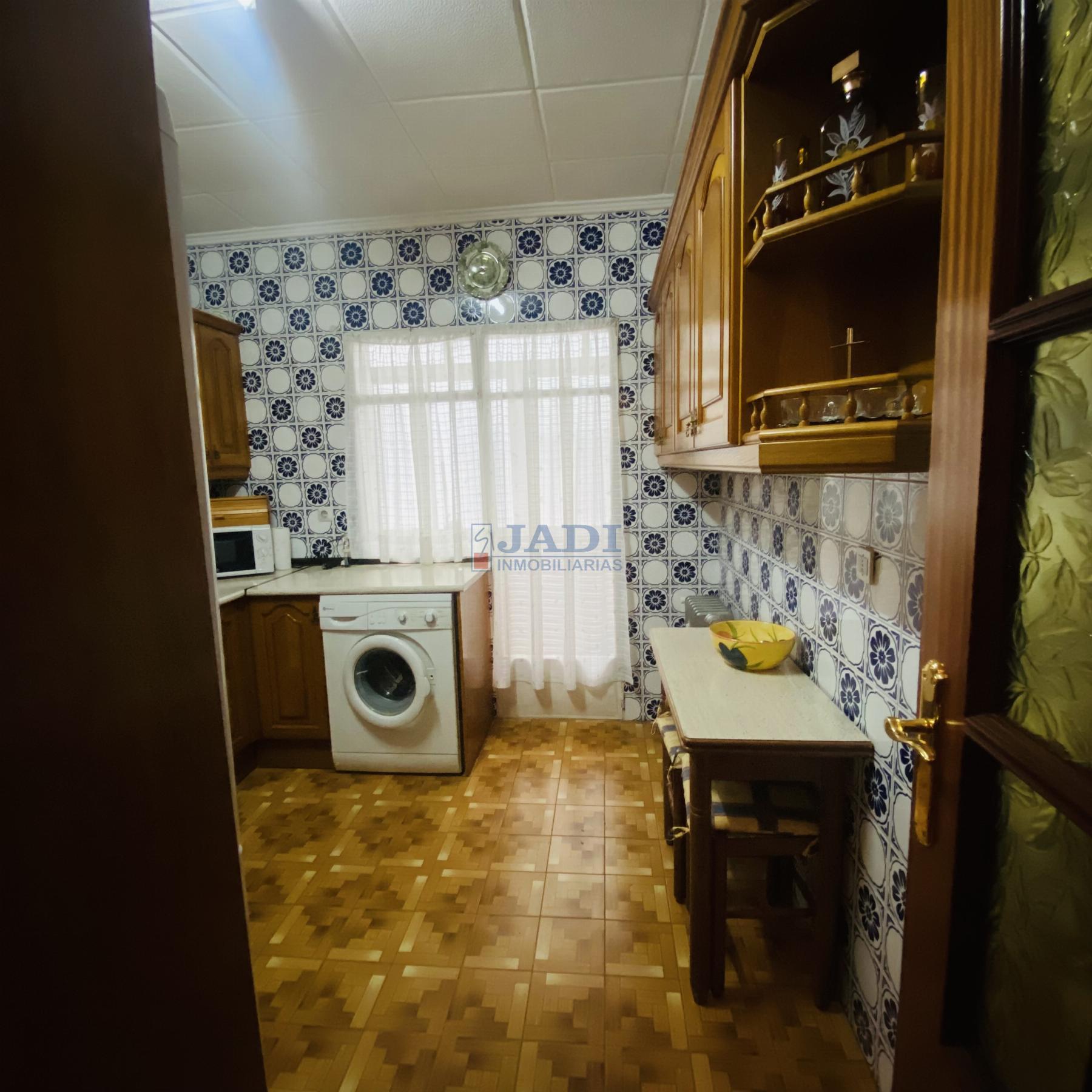 Venta de piso en Valdepeñas