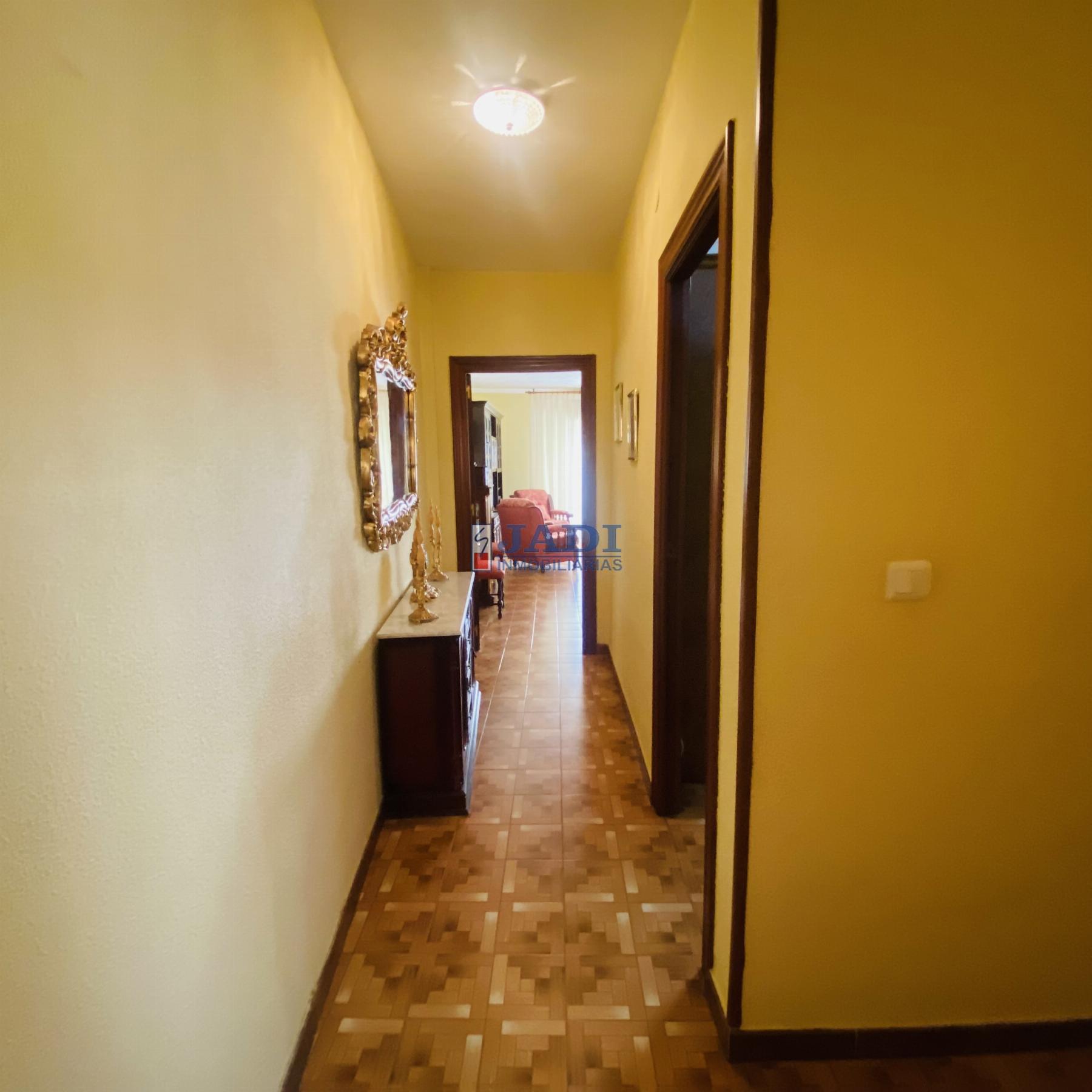 Venta de piso en Valdepeñas