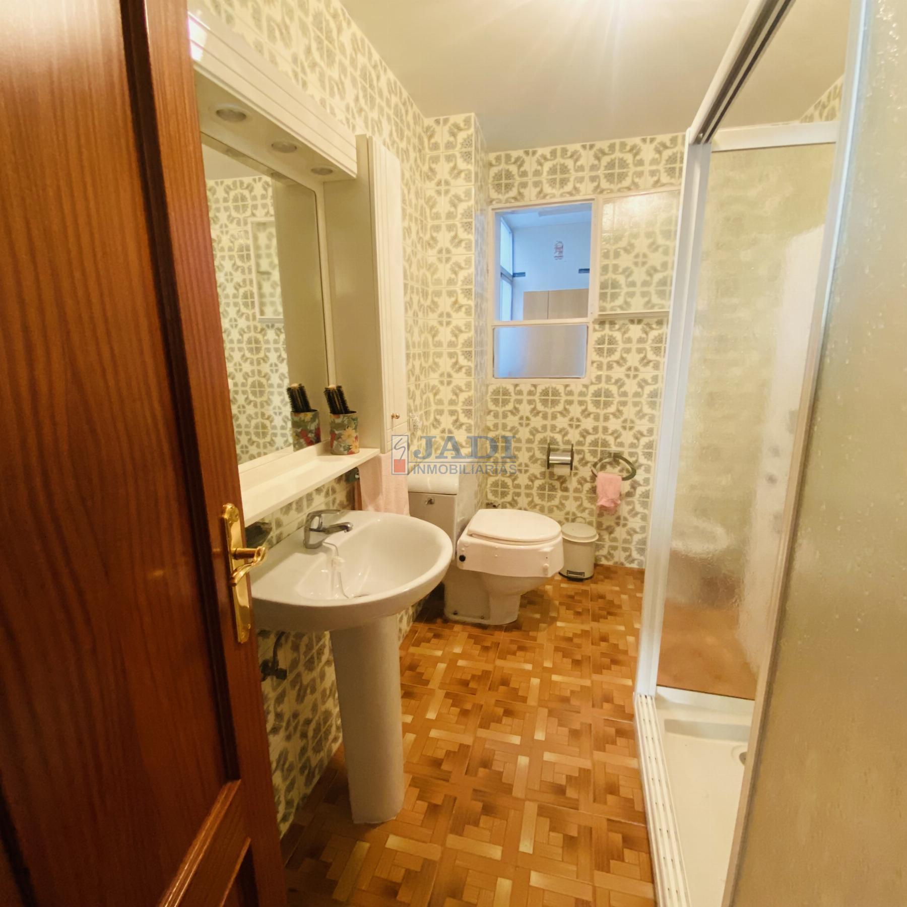 Venta de piso en Valdepeñas