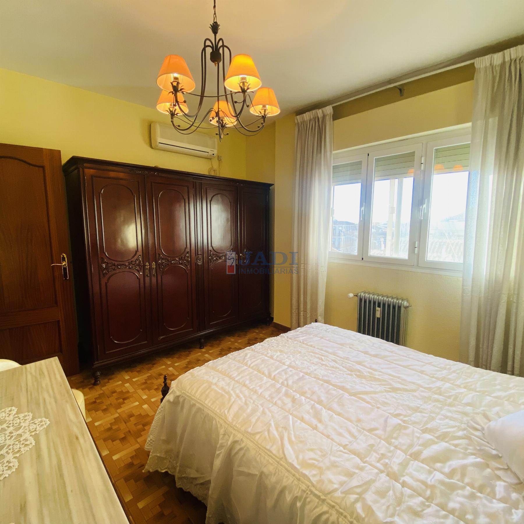 Venta de piso en Valdepeñas