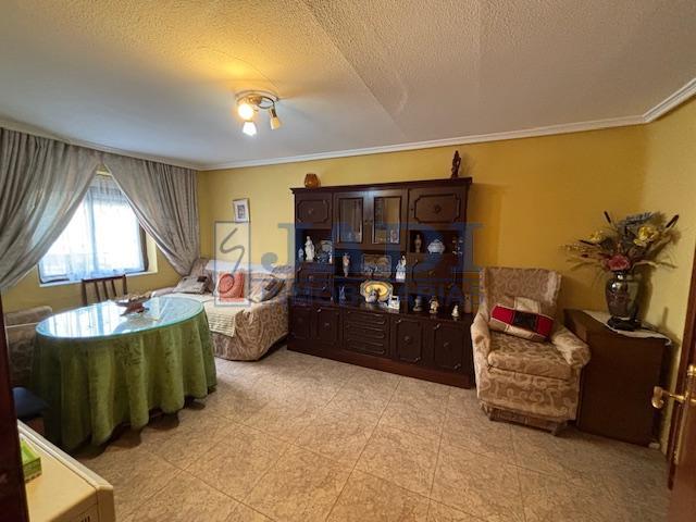 Venta de casa en Valdepeñas
