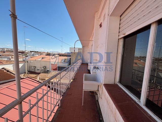 Venta de piso en Valdepeñas