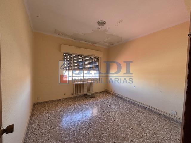 Venta de piso en Valdepeñas