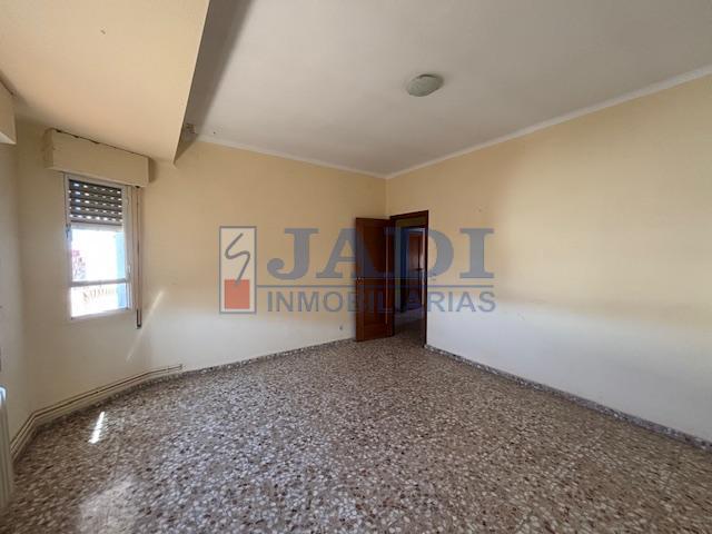 Venta de piso en Valdepeñas