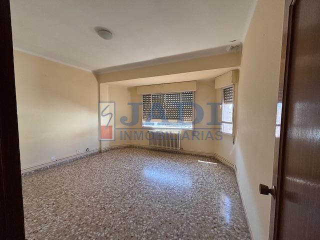 Venta de piso en Valdepeñas