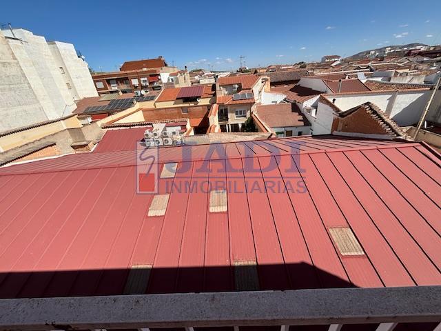 Venta de piso en Valdepeñas