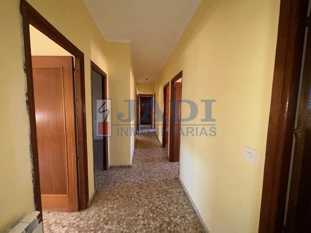 Venta de piso en Valdepeñas