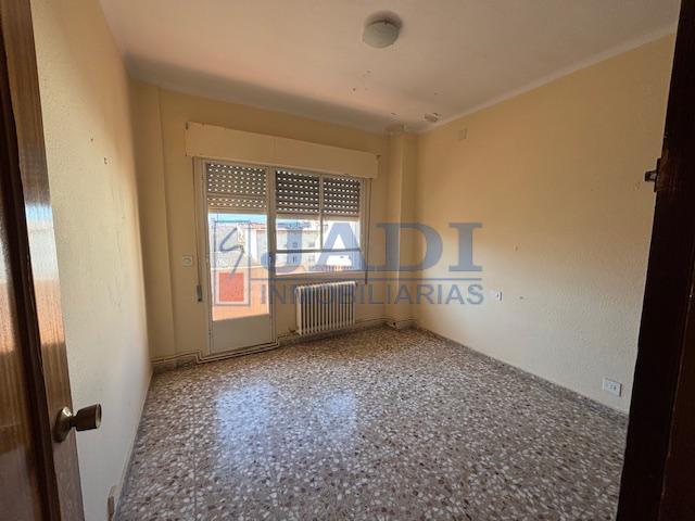 Venta de piso en Valdepeñas
