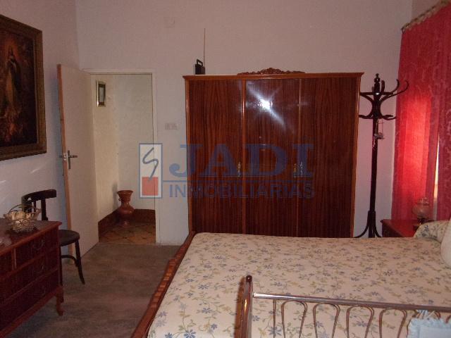 Venta de casa en Valdepeñas
