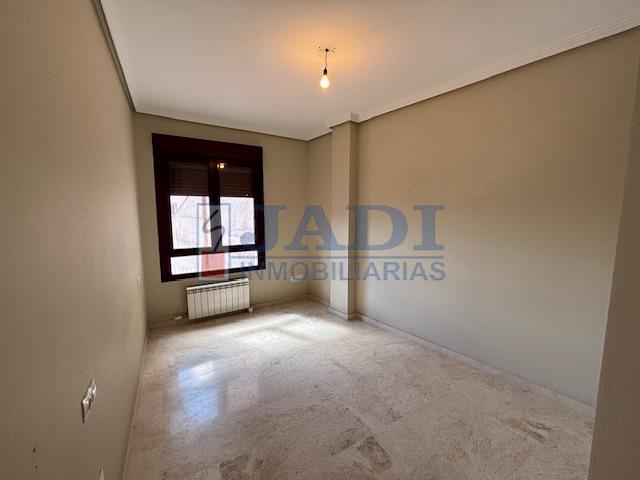 Venta de apartamento en Valdepeñas